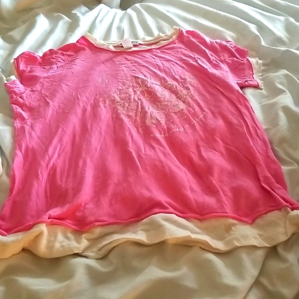 Pink white layered design tee
